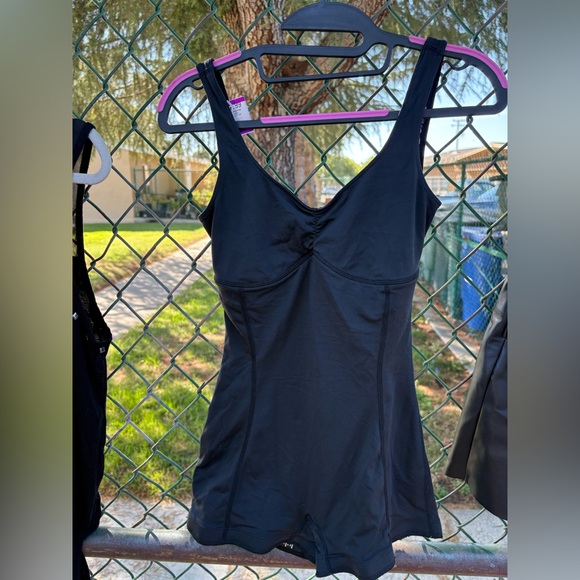 Lululemon shortsuit - Picture 2 of 2